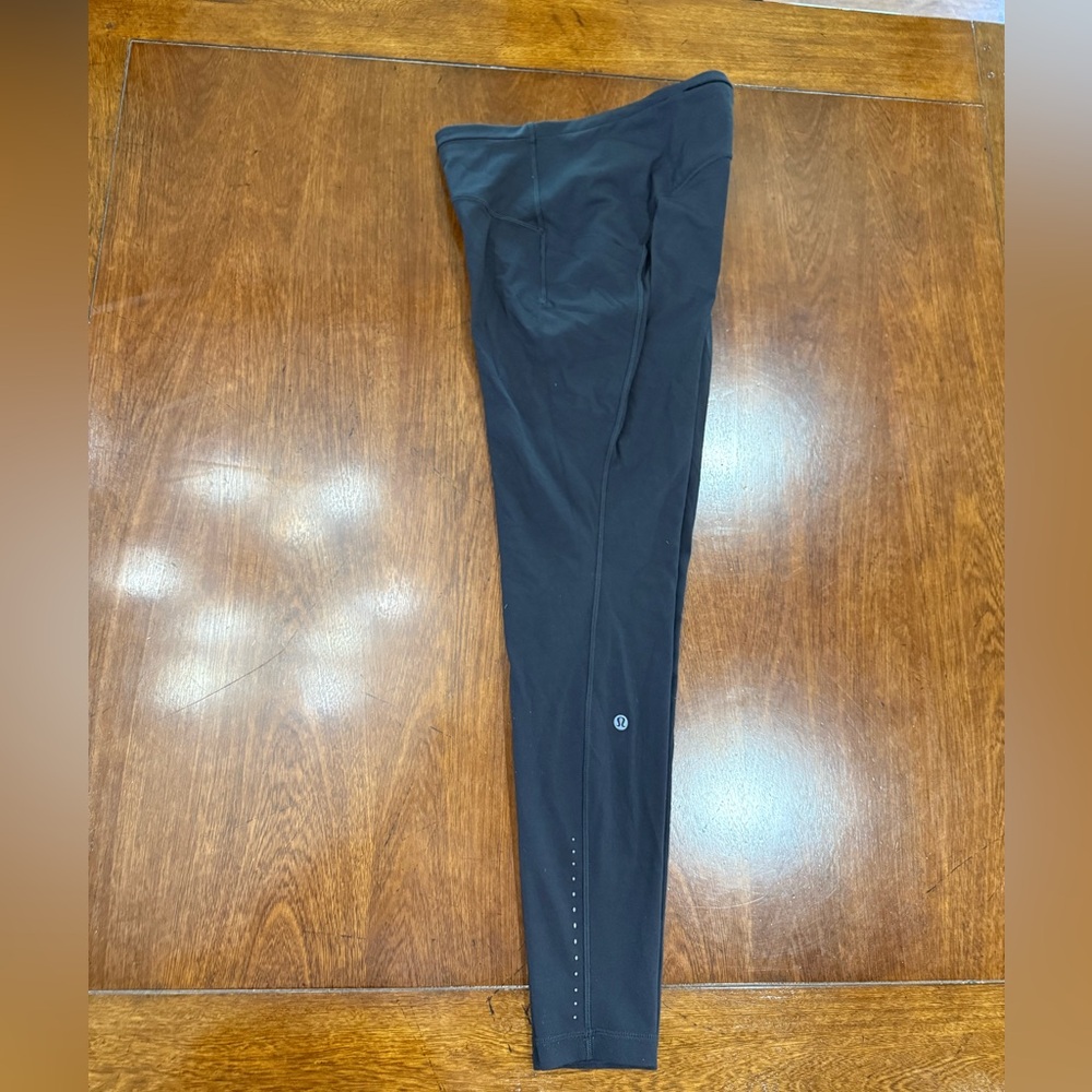 Lululemon Fast and free 28” leggings black with side pockets and zipper pocket